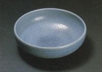 青釉鉢.jpg